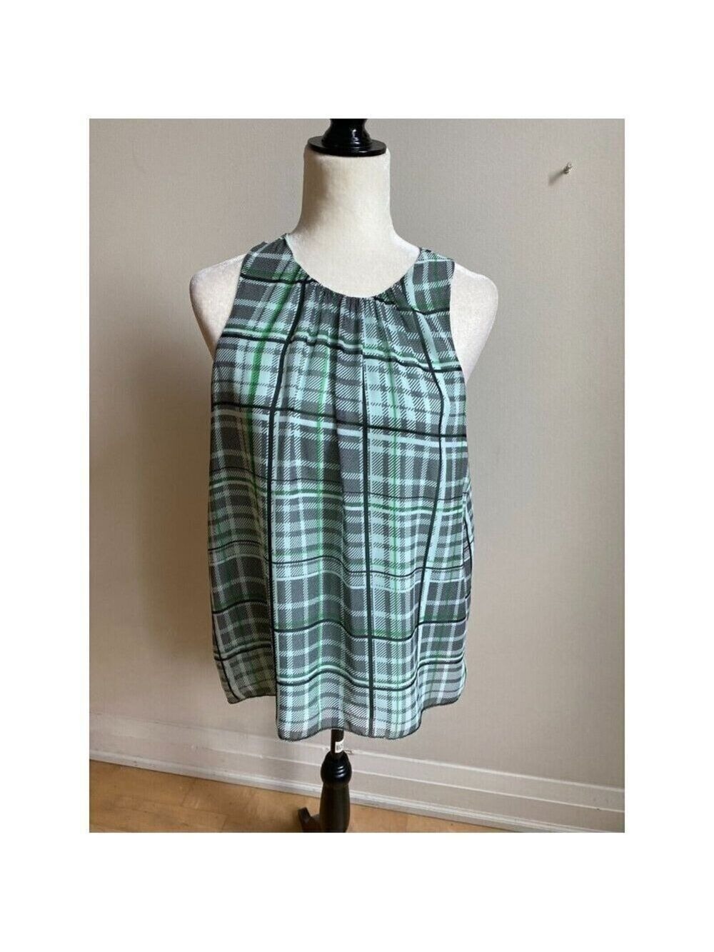 Vince Camuto women green plaid tank top blouse sz small